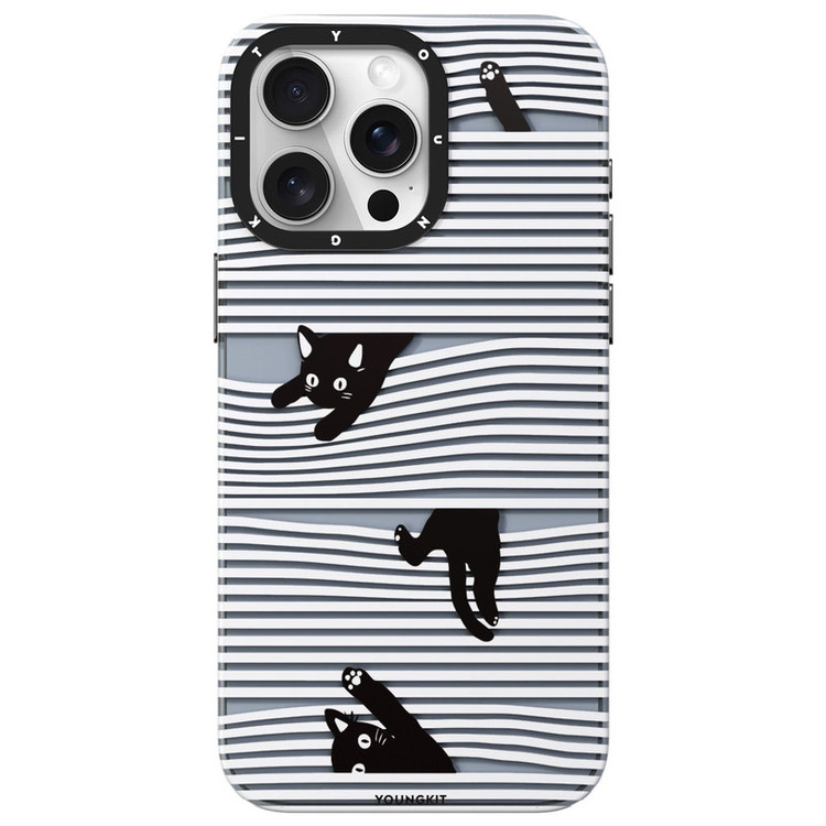 کاور یانگ کیت مدل Black Kitten Adventure Playground MagSafe مناسب برای گوشیiphone